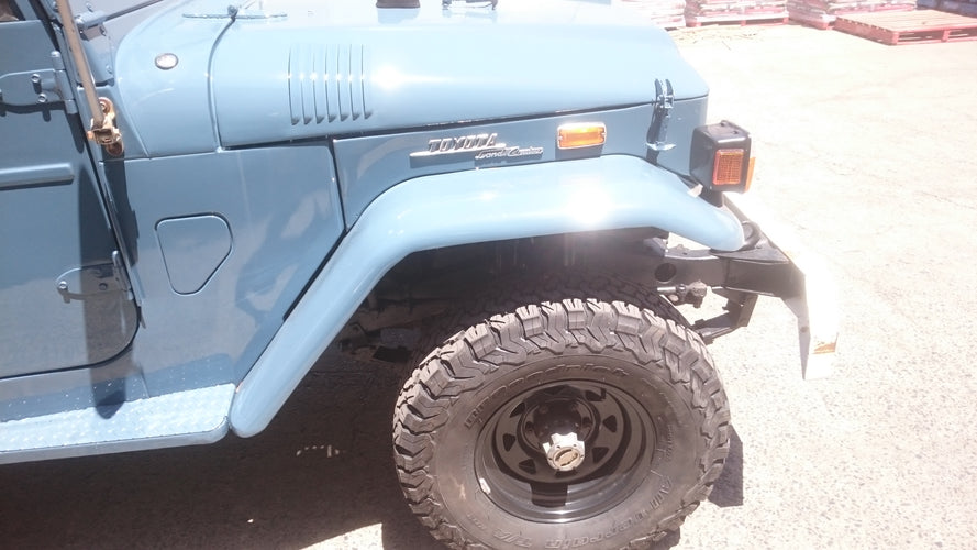 FJ40 FJ45 FJ47 HJ45 HJ47 BJ40 BJ42 Standard Guards suits Toyota Landcruiser