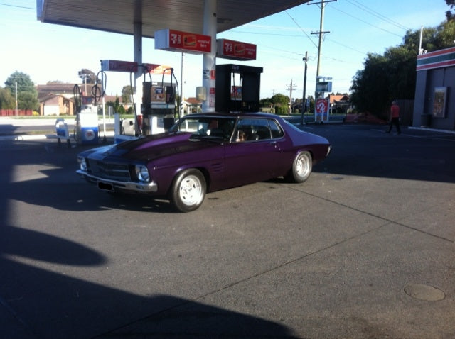 HQ Custom Bonnet with 4 inch Reverse Cowl
