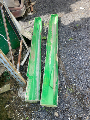 VE UTE (9/2007 - ) X3 BODYKIT  Side Skirts