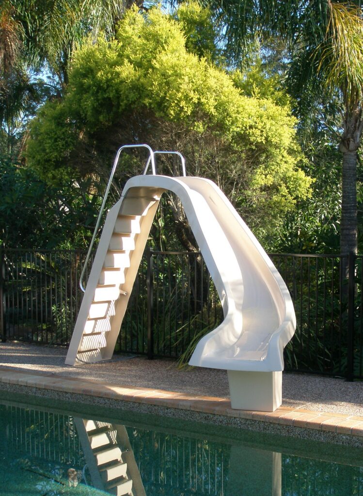 Pool Slide Right Bend 3.5m