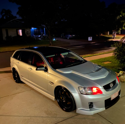 VE Walkinshaw Bonnet Scoop - suit VE Holden ONLY Omega SV6 SS HSV