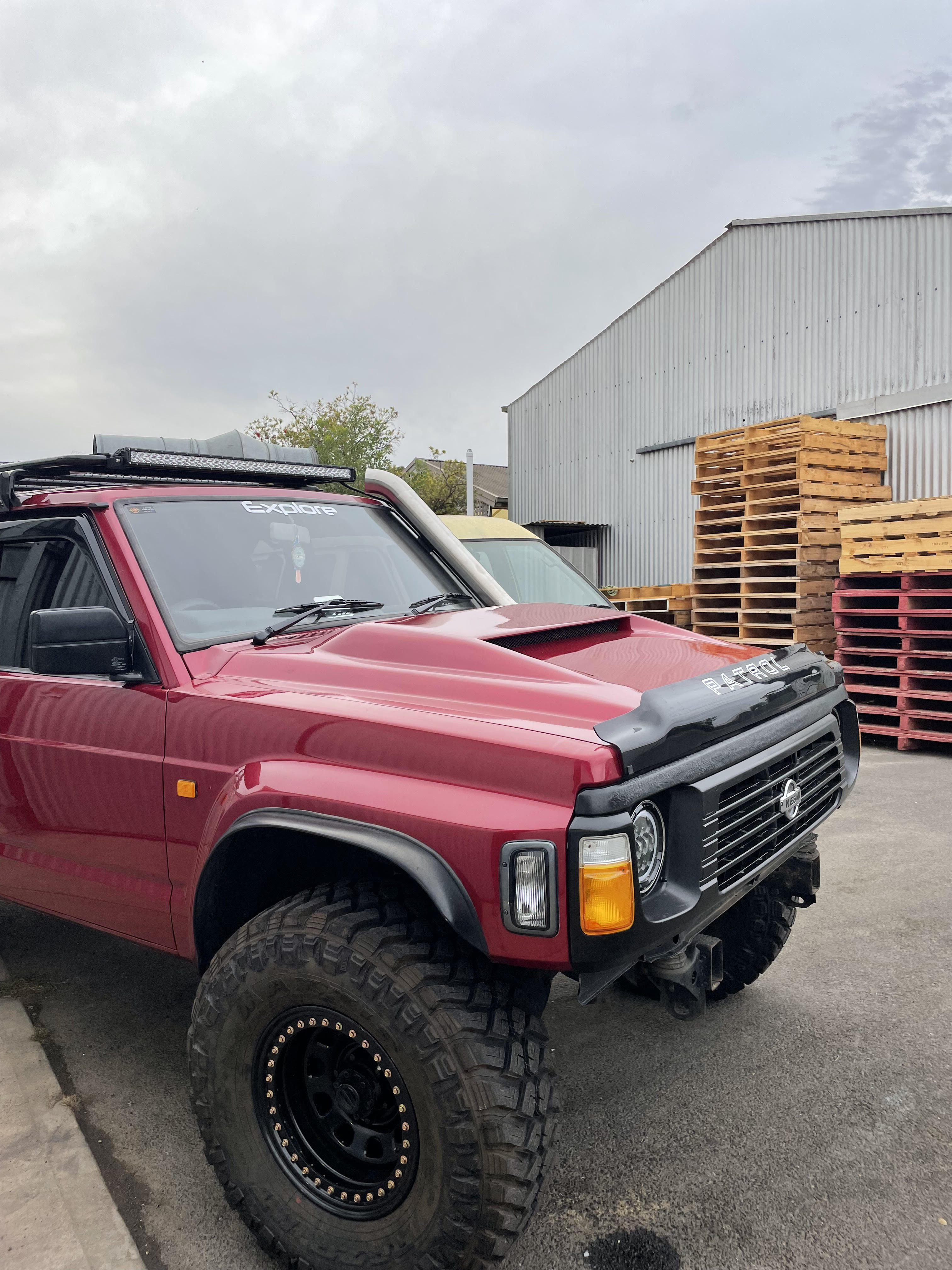 4WD 79 series style V8 Scoop to suit GQ Patrol