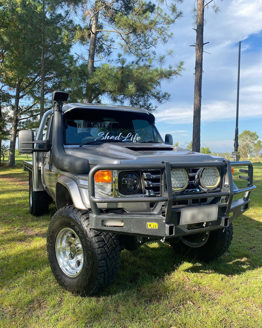 75 Series Fibreglass Bonnet with 79 style scoop